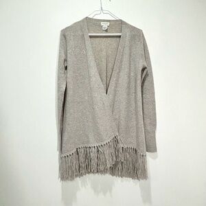 CLUB MONACO  Grey Fringe 100% Cashmere Cardigan  in Women's Size X-Small